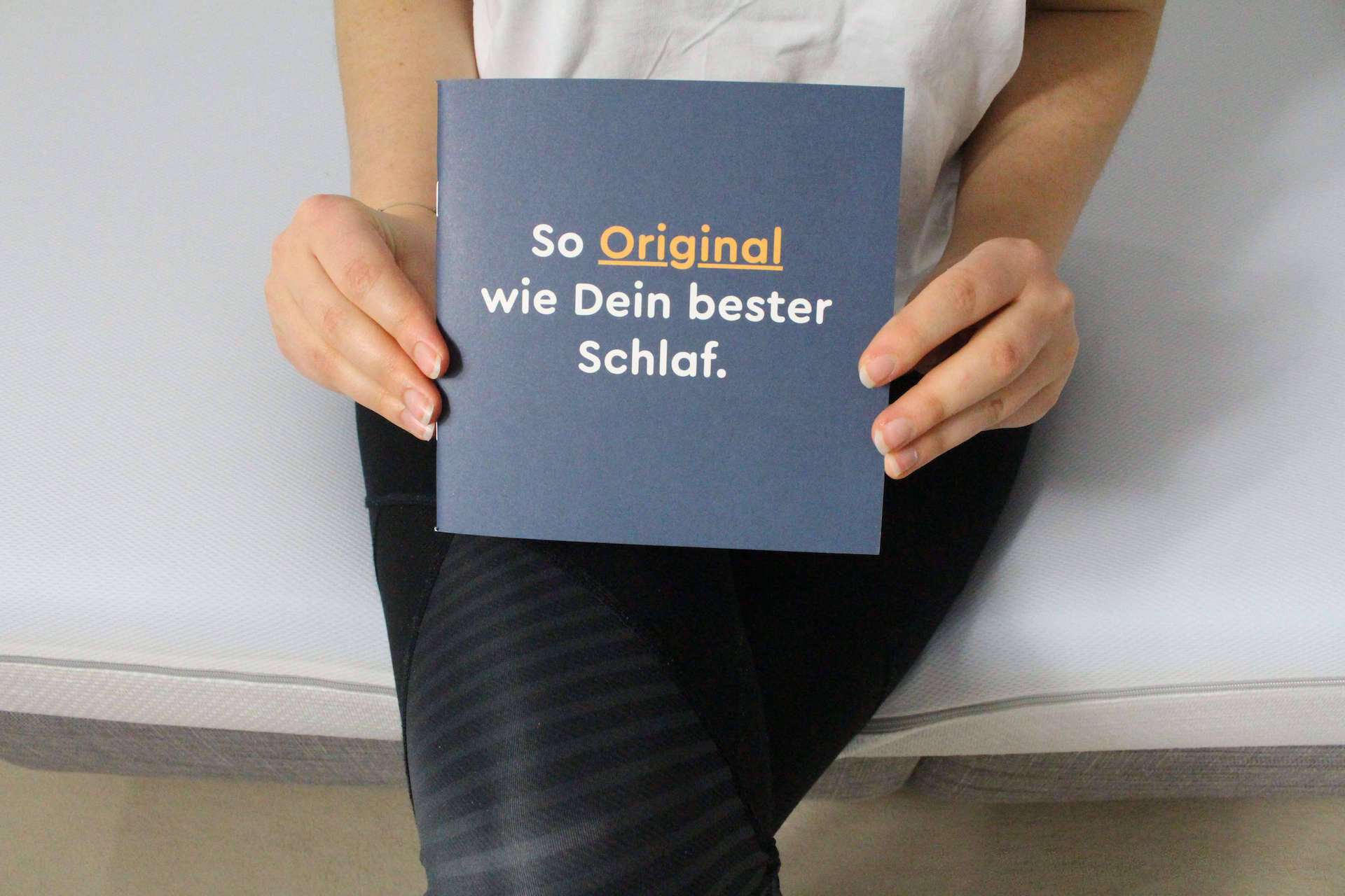 Mitgeliefertes Infoheft über die Emma Matratze